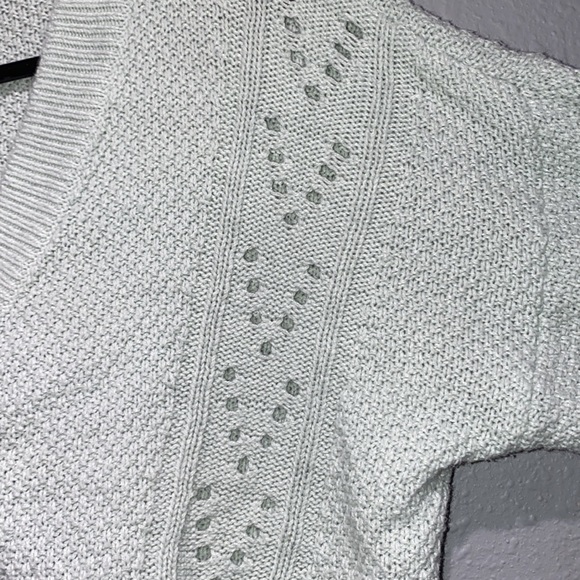 Hollister Mint Crop-Top, button-down sweater - Picture 3 of 4